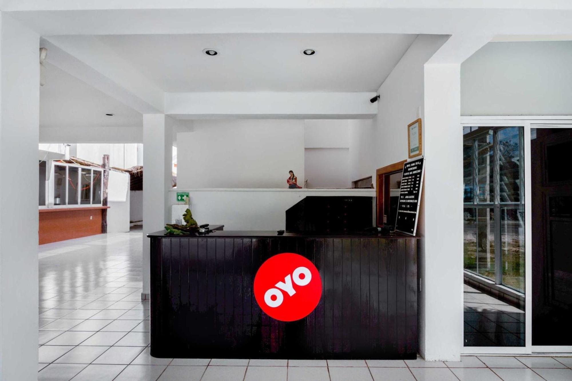 Oyo Hotel Palma Real ตูลุม ภายนอก รูปภาพ